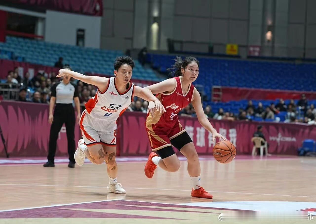 为何WCBA职业化还做不到？因为咱们的CBA都还是处于伪职业的状态！不管