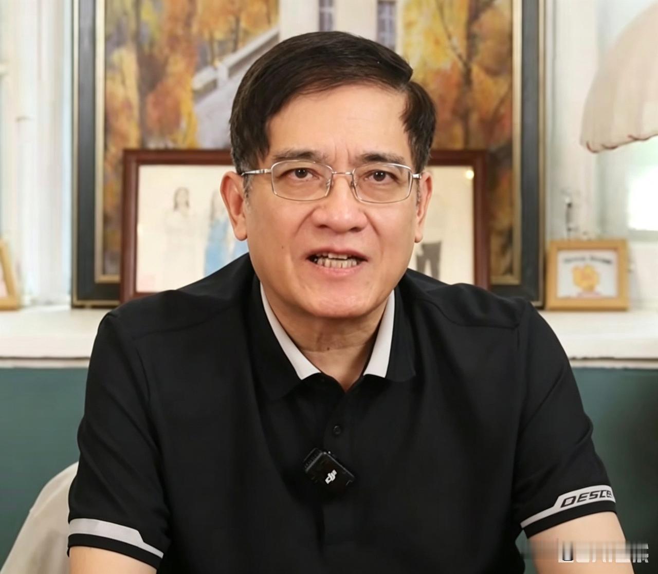 郎咸平直言：2026财富大洗牌，中产最先吃亏，普通人别再死扛老思路同样上班
