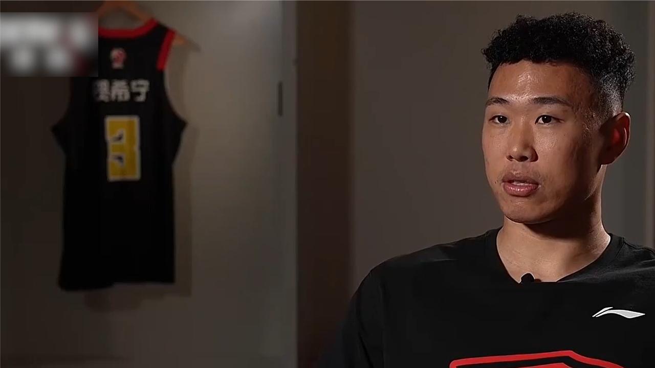 贺希宁：深圳职场避雷针，如何不做牛马成黑马？