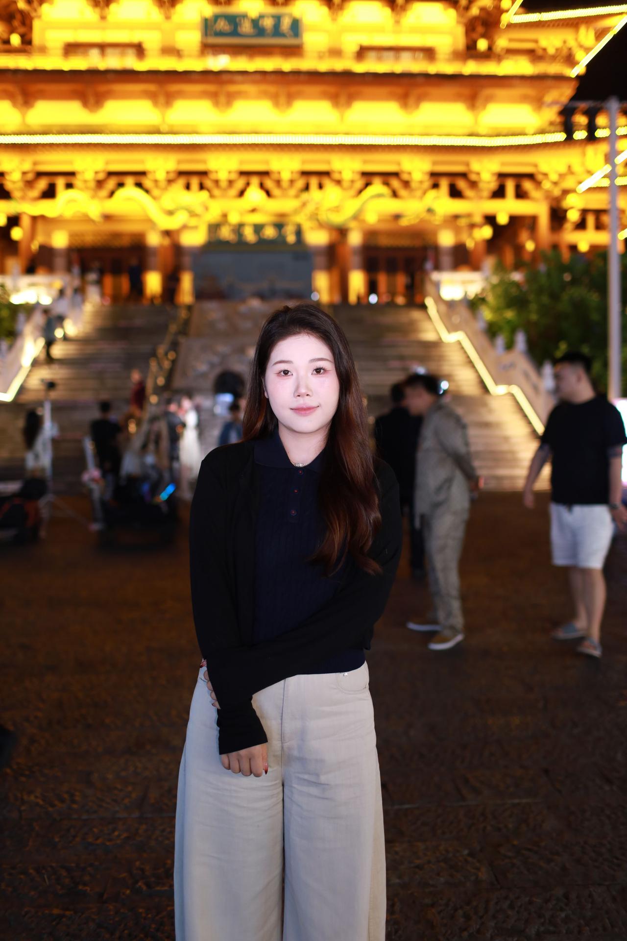 古镇随手拍路人视角夜景穿搭分享打卡古风夜市古建筑打卡穿搭