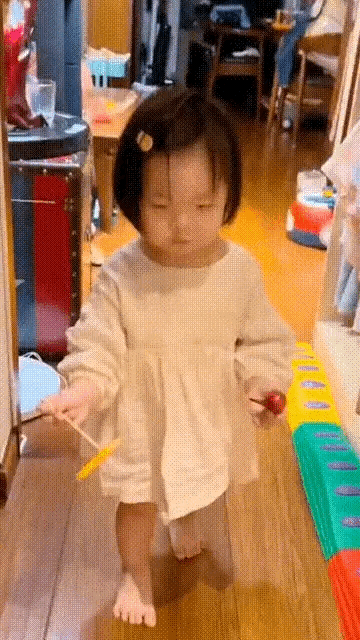 虽然是个小吃货，但是也属于一个笨笨的小吃货。