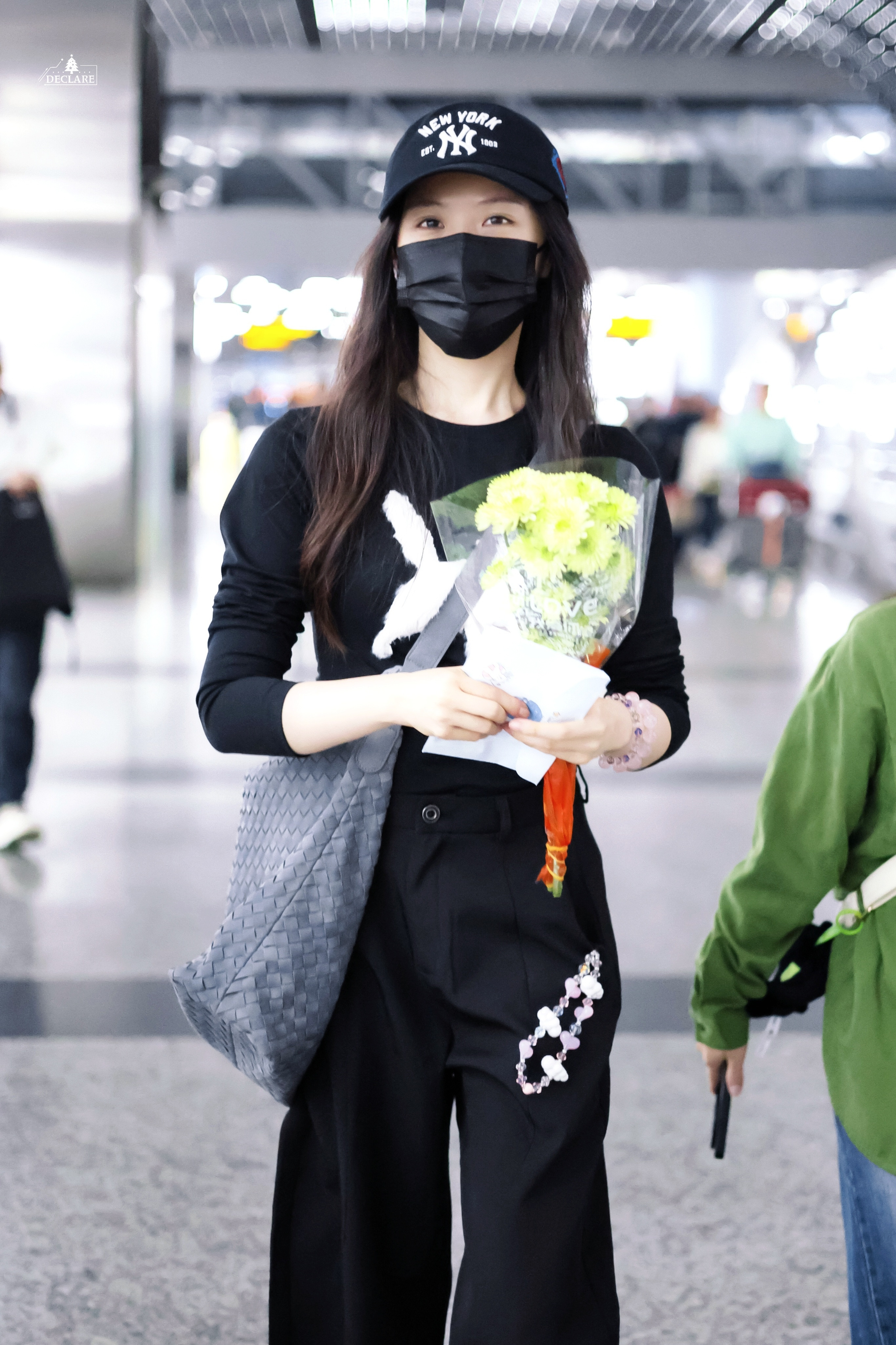 王艺瑾今日机场