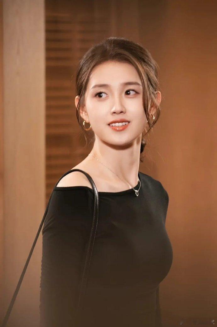 宇欣算不算短女一，感觉短女一这个title有n个人。