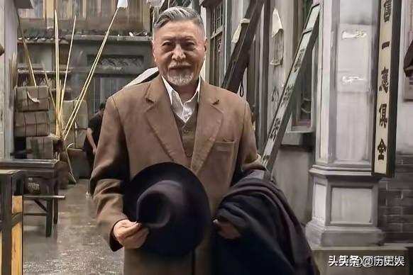 66岁演员王侃病逝：一生低调隐忍，所有温柔皆予挚爱妻子牛犇的儿子王侃走了。