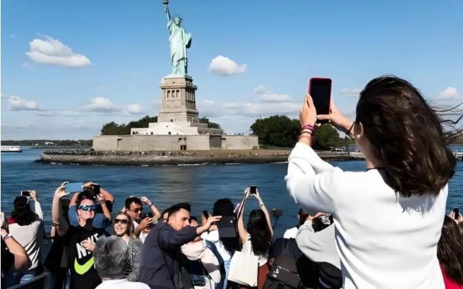 不可思议！美国今天突然宣布了！就在昨天下午，美国国务院突然向全球投下一枚签证