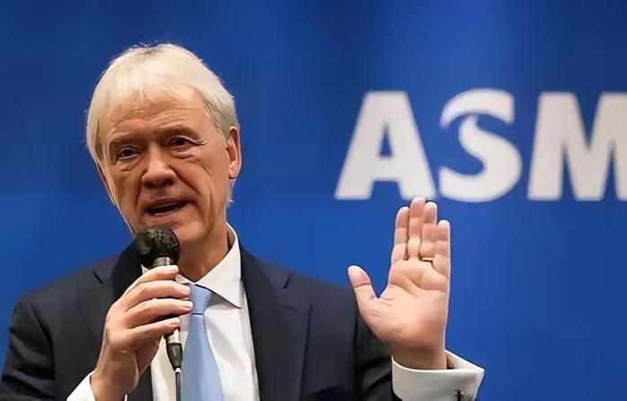 绝不谈判！中国打响光刻机反击战：你断我光刻机，我断你命根！荷兰彻底翻脸！2