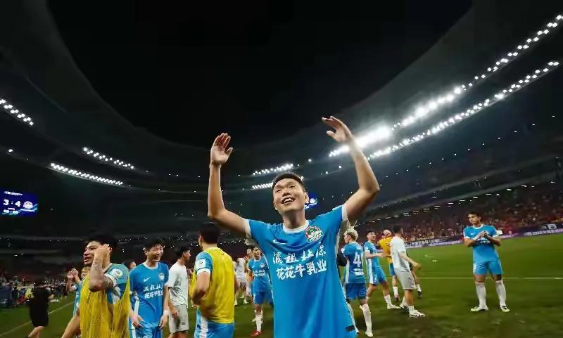 他人皆醉我独醒，河南队在打进足协杯决赛后，队长王上源的一番话指出了球队保级和冲冠