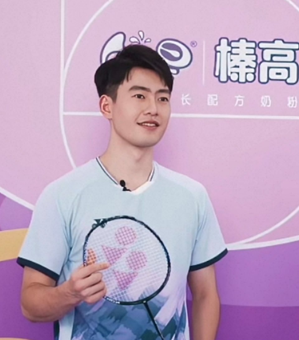 我以为孩子在比心​​​
