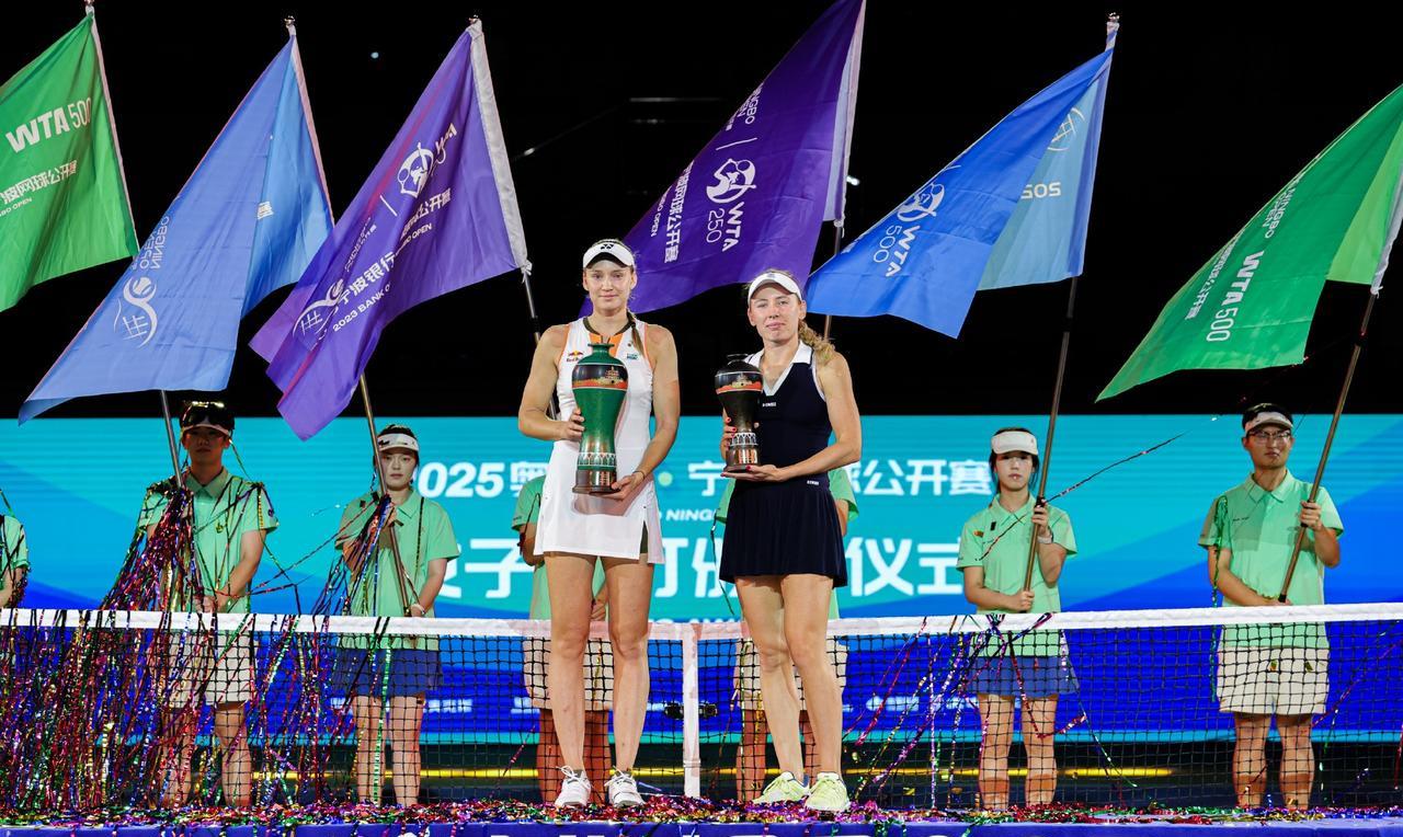 最新消息！由于身体不适，已经提前出局的凯斯退出年终总决赛最后一场小组赛！同样因