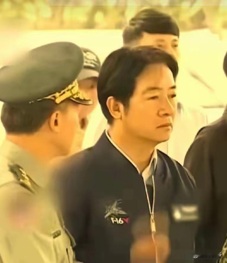 大陆对台军改称呼了。这一改，直接给台军定了性，看着真解气。以前我们叫台军台湾