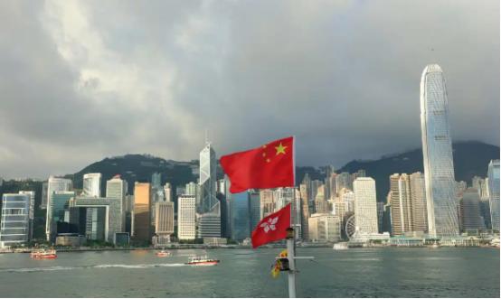 香港不交税、不拨款、不举债，却活得比谁都滋润，秘密在哪？ 麻烦看官老爷们右上