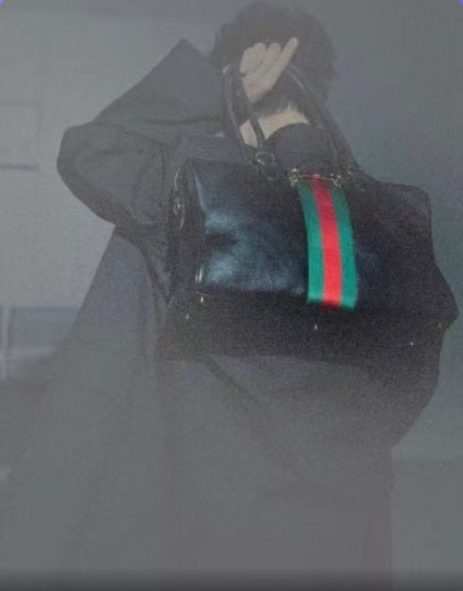 肖战Gucci顶奢排面！Gucci用肖战开启米兰时装周官宣，全球代言人专属置顶