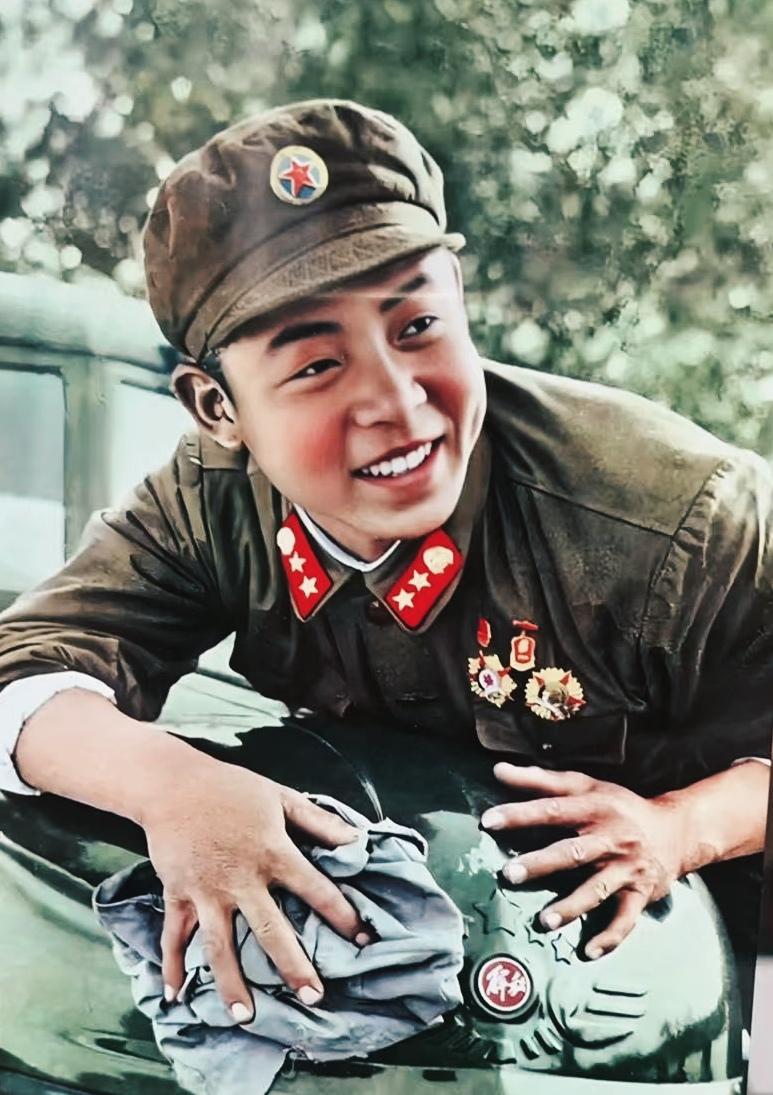 向雷锋同志学习一一毛泽东