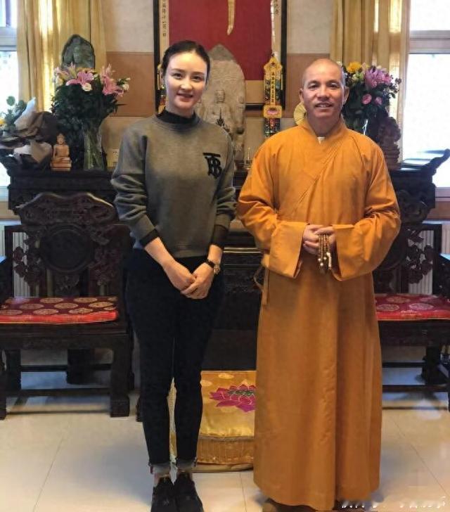 少林寺新当家人释印乐才上任5个月，就传来个大消息：他被推选为熊猫佛教协会的副会长