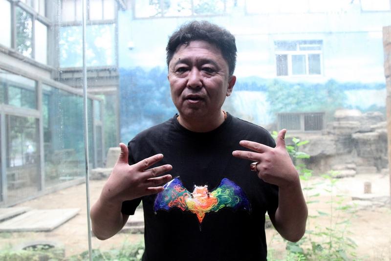 德云社创始人郭德纲和于谦曾经说过这样一段相声。谦哥在海上被海盗打劫，海盗张口就