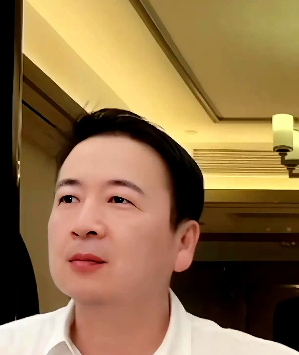 赖文峰在与杨钰莹分开之后，很难再爱上其他人。杨钰莹给予他的爱情起点实在是