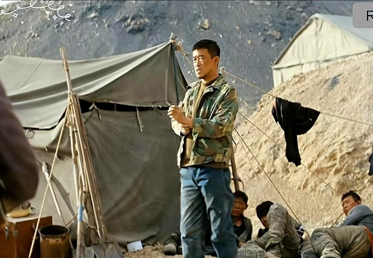 影帝秦昊竟“接不住”他的戏？不是科班，却让悍匪、村霸活生生站到你面前。你以为