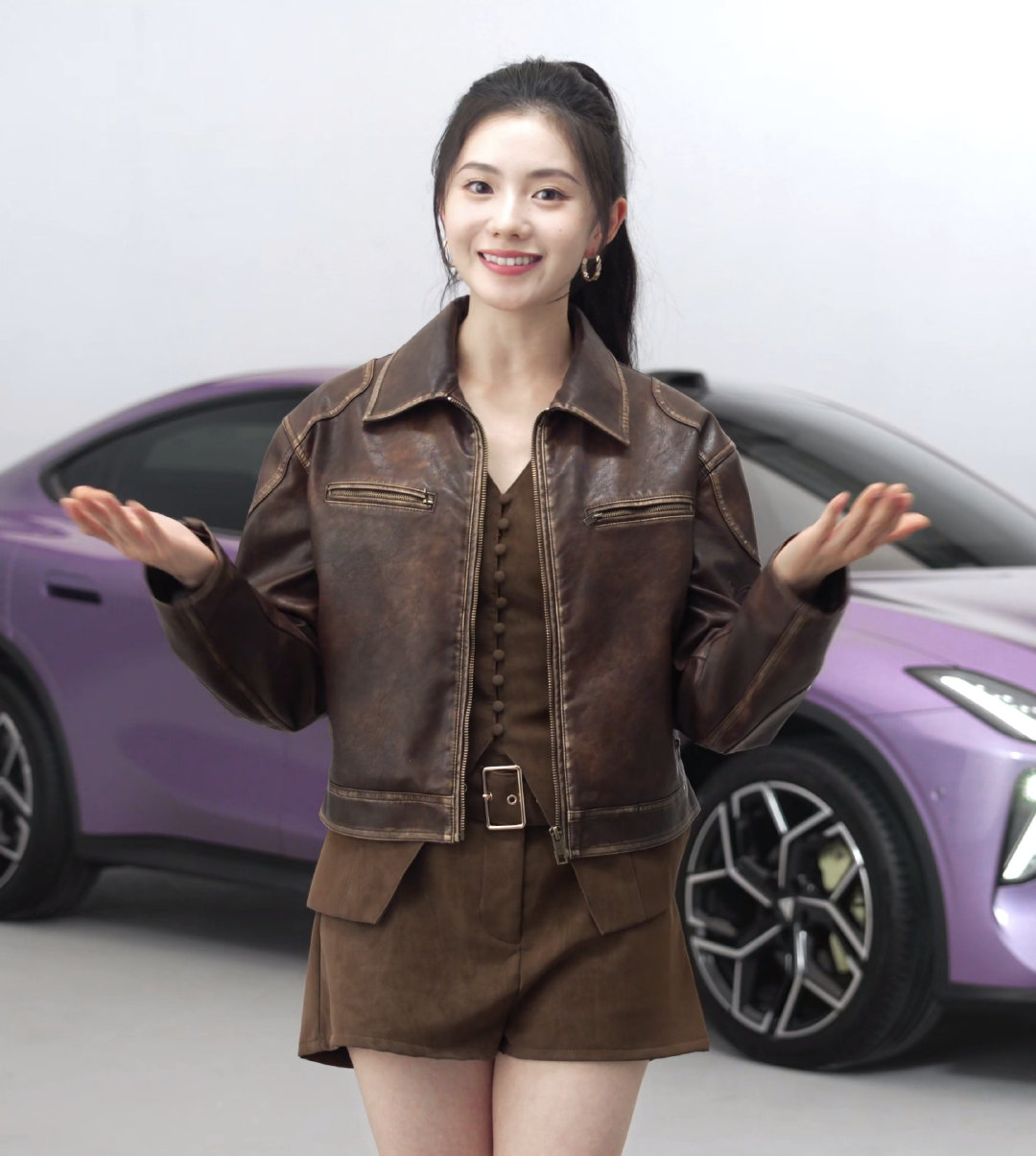 刘浩存深蓝L06品牌大使看到的瞬间就被种草了！可盐可甜，既能元气满满又能气场全