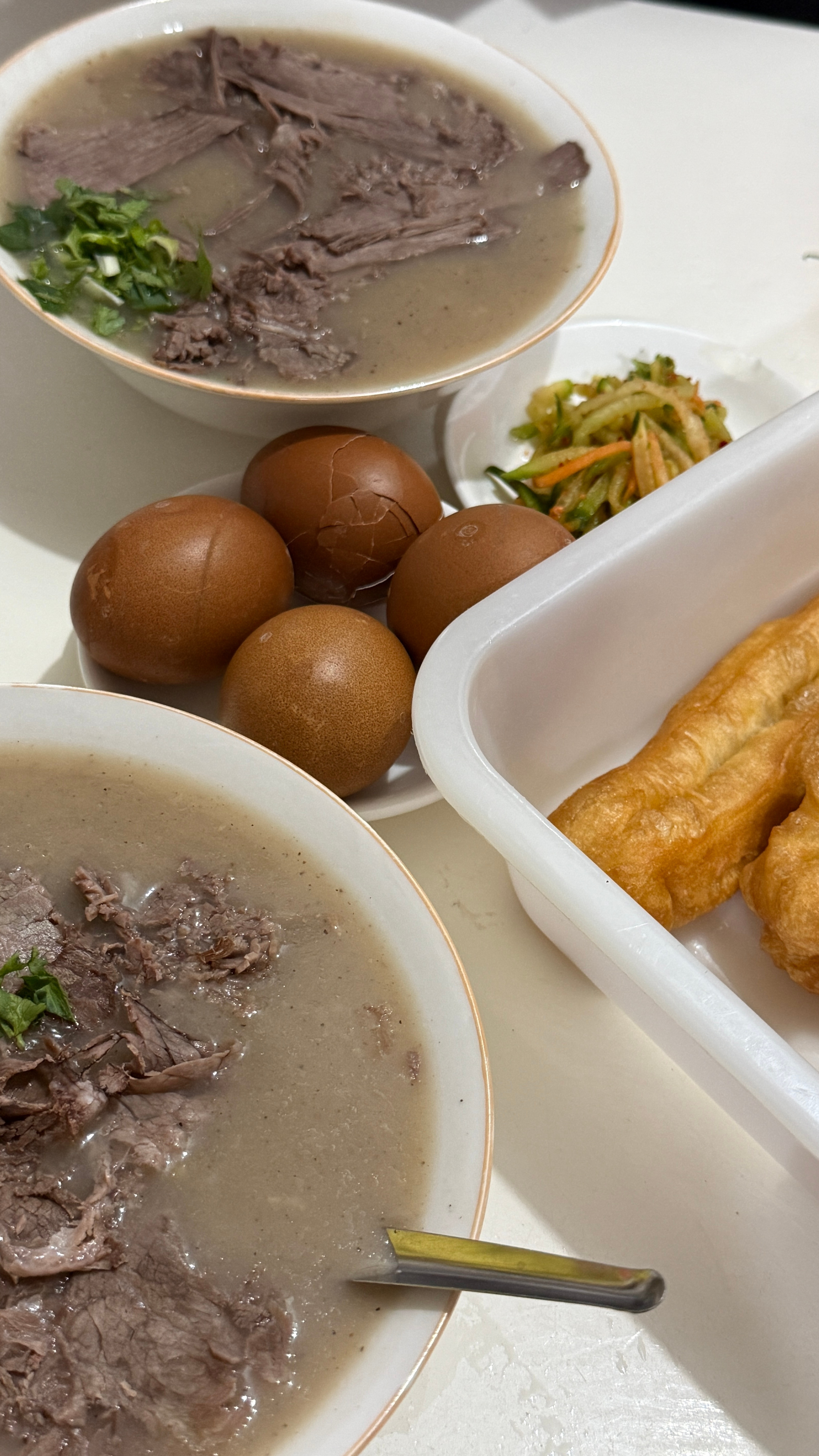 美好的一早从淹死一根油条开始