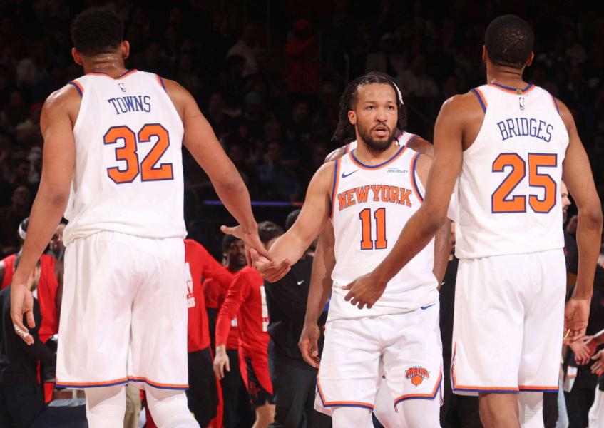 尼克斯3连败，这是硬要把骑士给送上东部第三啊！难以想象，东部强队尼克斯，竟然遭