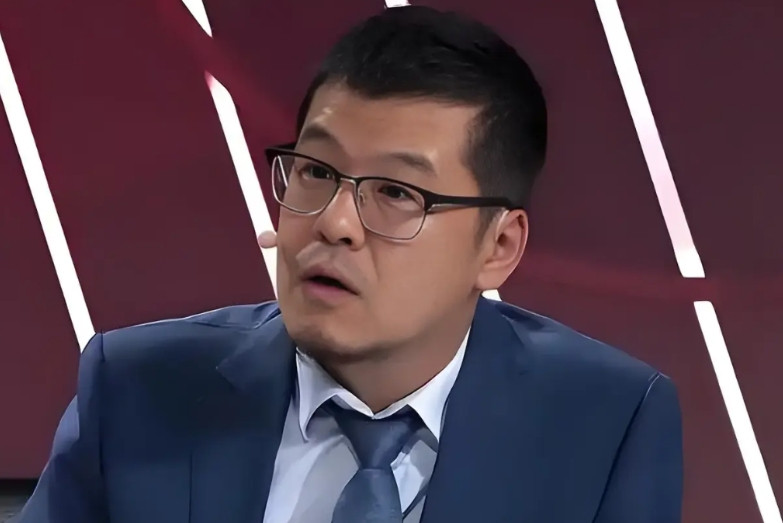 杨毅：中国女篮打的是落后篮球，日本女篮打的那叫顶级标准先进篮球。北京时间7月2