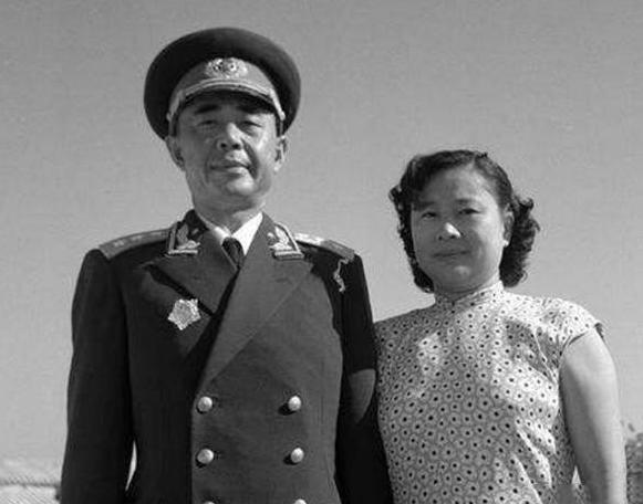 1949年，陈明仁的大儿子陈扬钊，毕业于黄埔军校十九期，毕业后在陈明仁麾下当了排