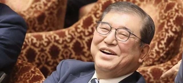 有些人一说日本近代崛起，就吹什么明治维新多励志、日本人多能吃苦。石破茂最近一句话