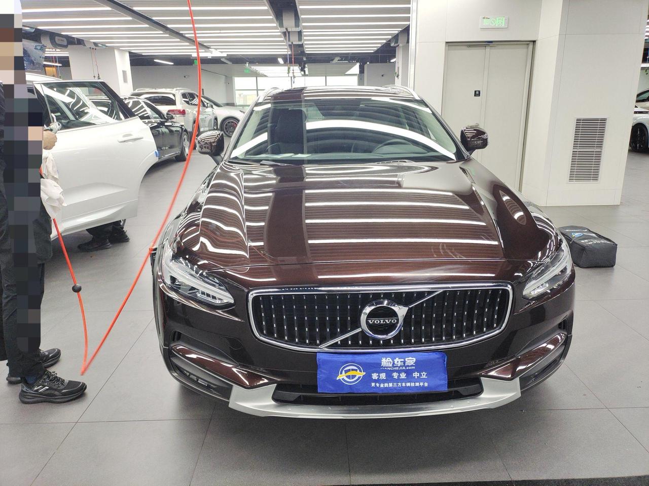 好车，却不好卖！沃尔沃V90，车行亏钱也要送走？前两天验了一台沃尔沃V90，这