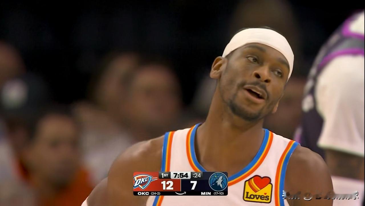 雷霆球星亚历山大终于不被冤枉了！在今天雷霆客场挑战森林狼的比赛中，目前双方半场战