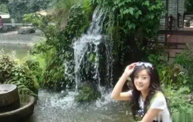 赵丽颖真是土过但没丑过啊，这应该是08年-10年左右的她
