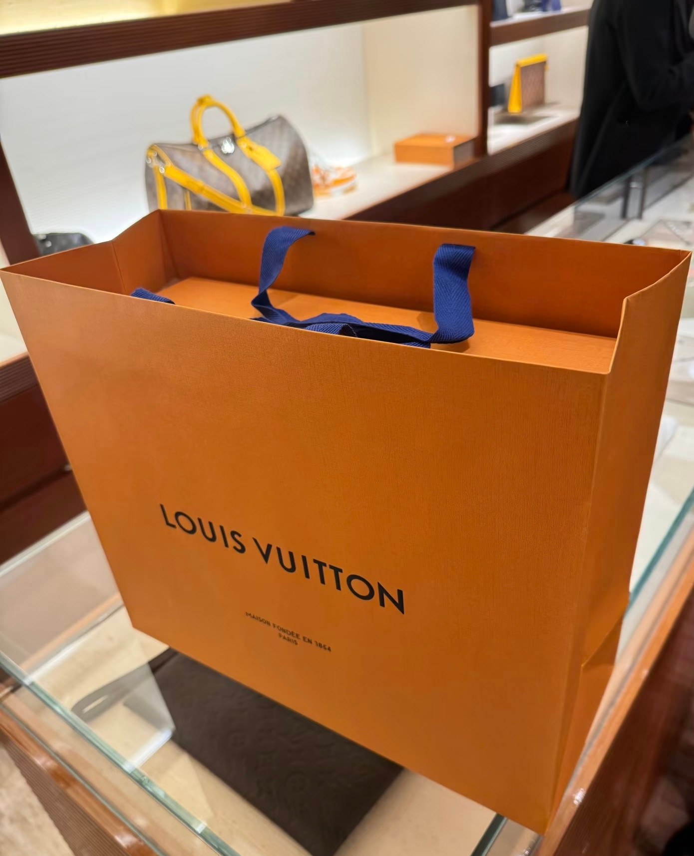 虽然但是LV的鞋真的好看