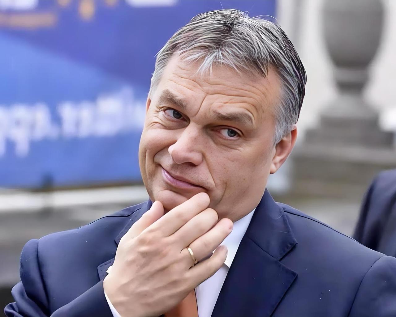 欧尔班这波硬气了泽连斯基这回算是踢到铁板了！就在2月22日，针对乌克兰上