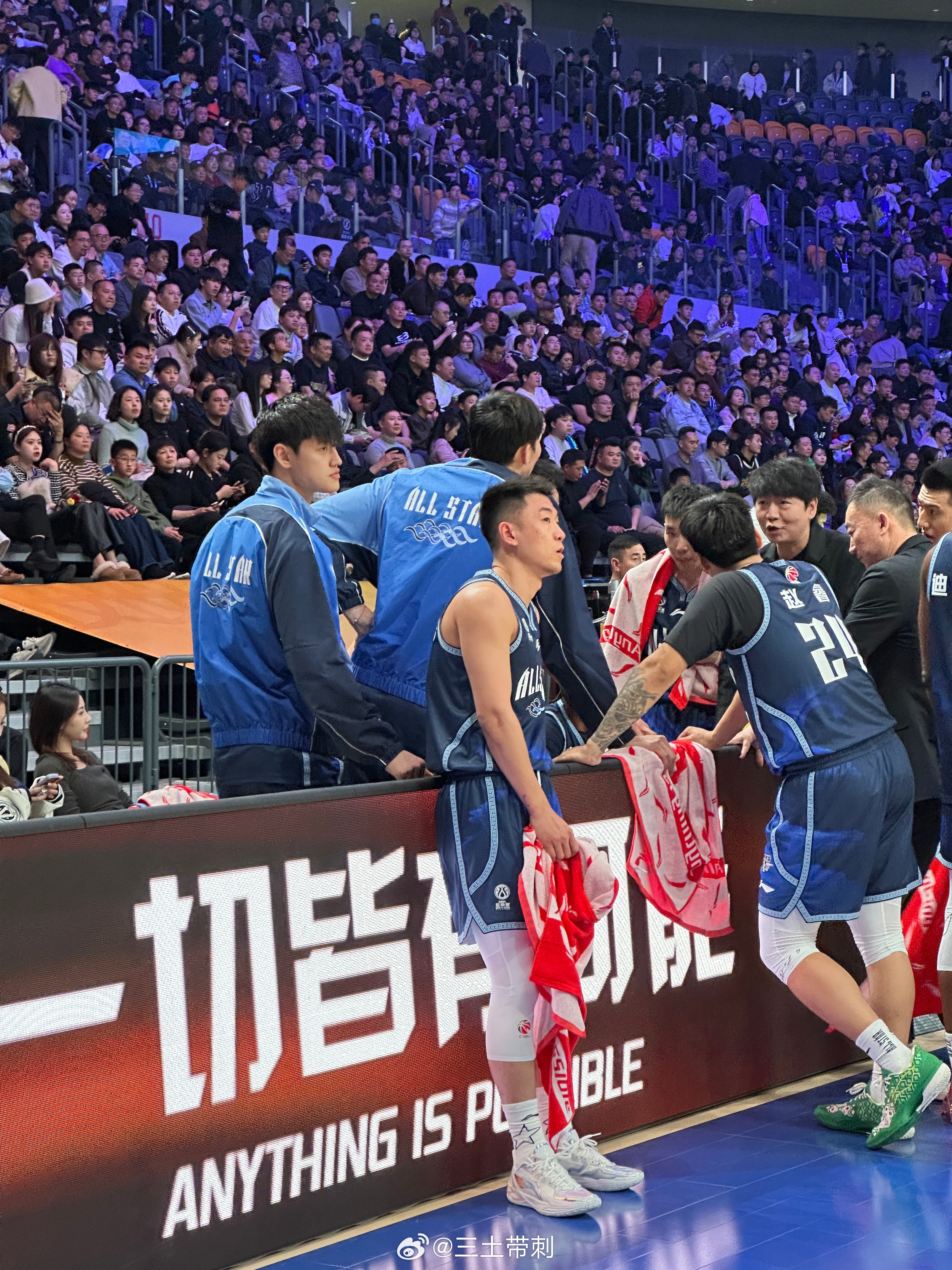 2026cba全明星周末首钢三将，赵睿出场时间不少，打了25分钟。小曾与周琦出