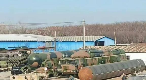 美国终于放心了？一张关于中国东风-41洲际导弹的照片传到海外后，美媒和不少军事