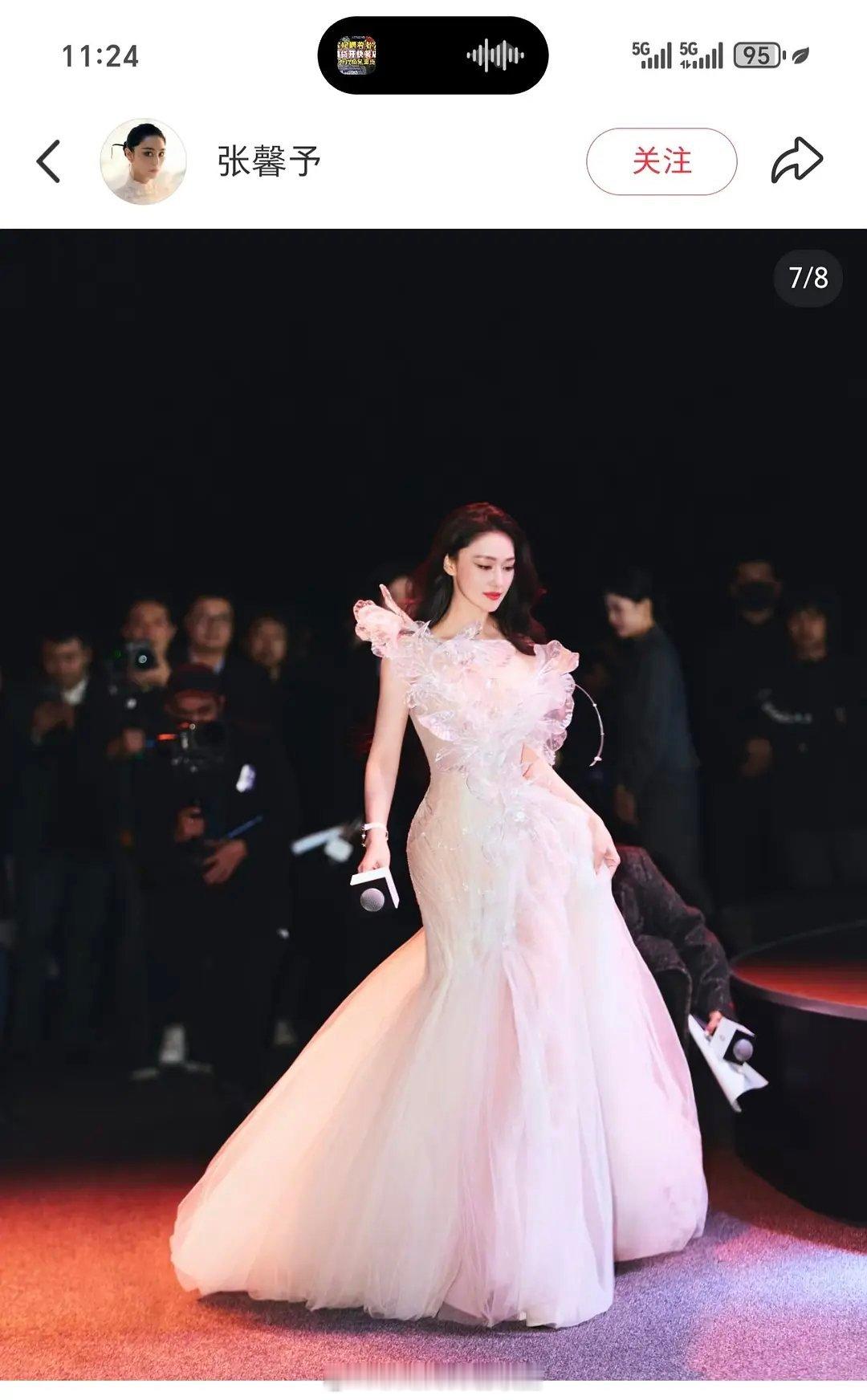 张馨予的自拍和他拍差别好大啊？那个才是真实的？