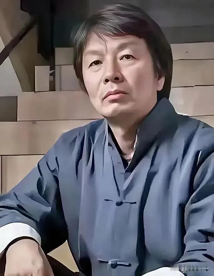 刘震云：剩女为什么那么多？守旧的彩礼，开放的身体，独立的思维，依附的经济。她们
