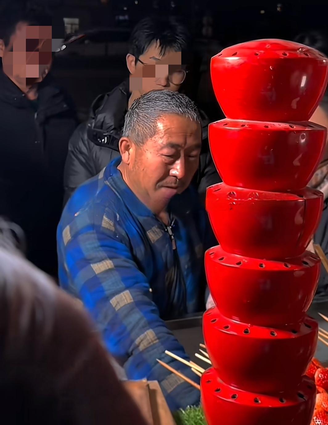 真正的善良，从来不是居高临下的施舍，而是“我想帮你，但请让我以你骄傲的方式”！