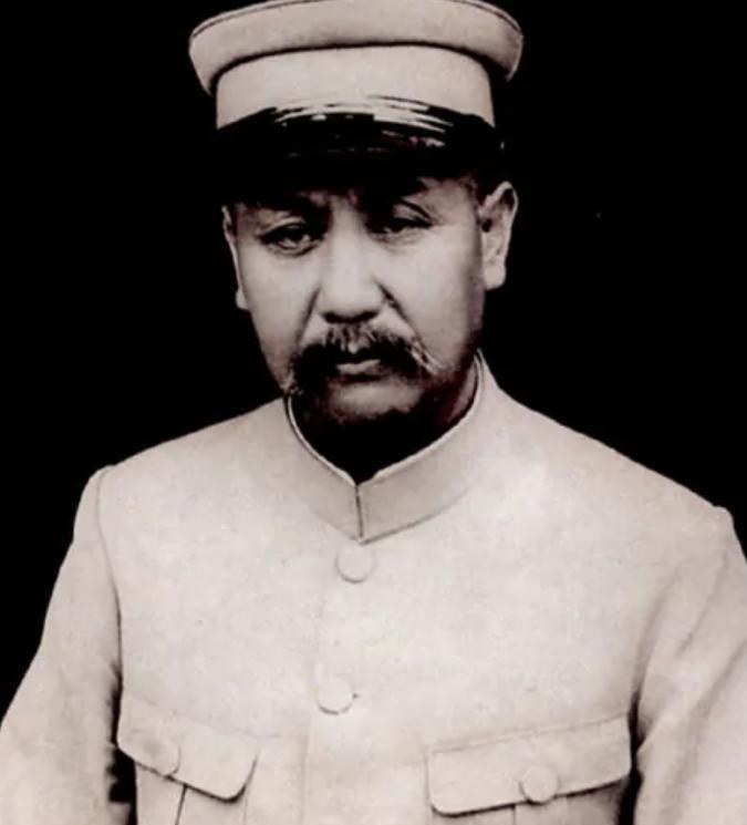 1948年蒋介石要求阎锡山派一个军守太原，阎锡山为何迟迟不表态？1959年春末