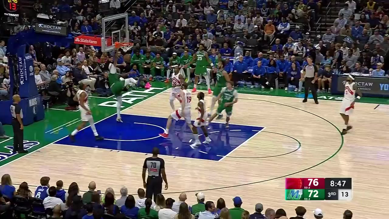 19岁弗拉格22分震撼战斧劈扣！达拉斯惨遭青春风暴碾压