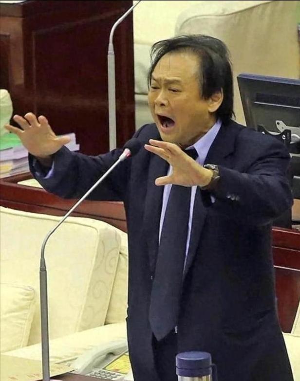 王世坚要来没啥不好！那个网络神曲《没出息》的原型人物台绿营民代王世坚在访谈中提