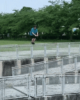 外国人少不是没有原因的