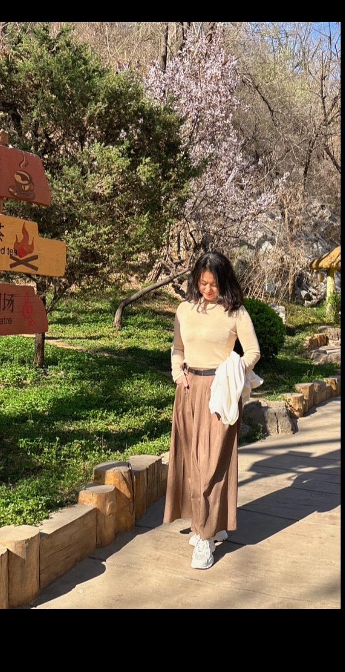 小时候想长大就好了，长大后想退休就好了，退休后想回到小时候就好了。人真的很矛盾