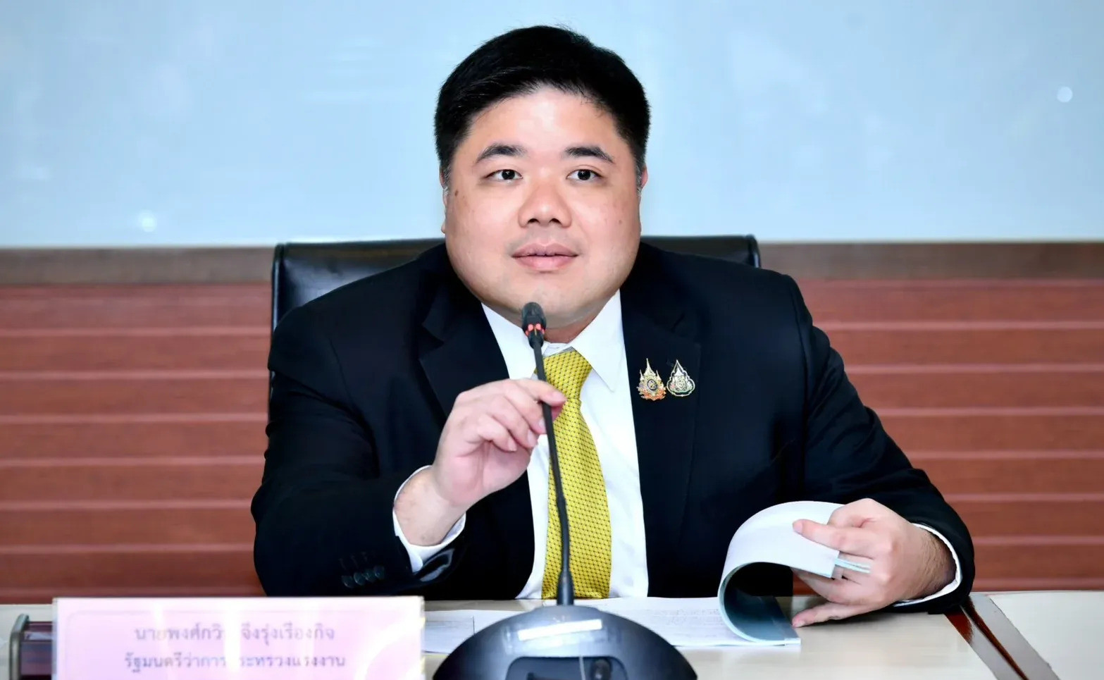 泰国认怂了！允许柬埔寨劳工来打工啥？泰国竟然向柬埔寨低头