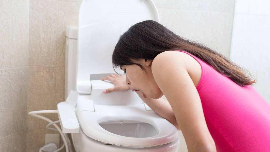 说到gdp就恶心_恶心人的图片