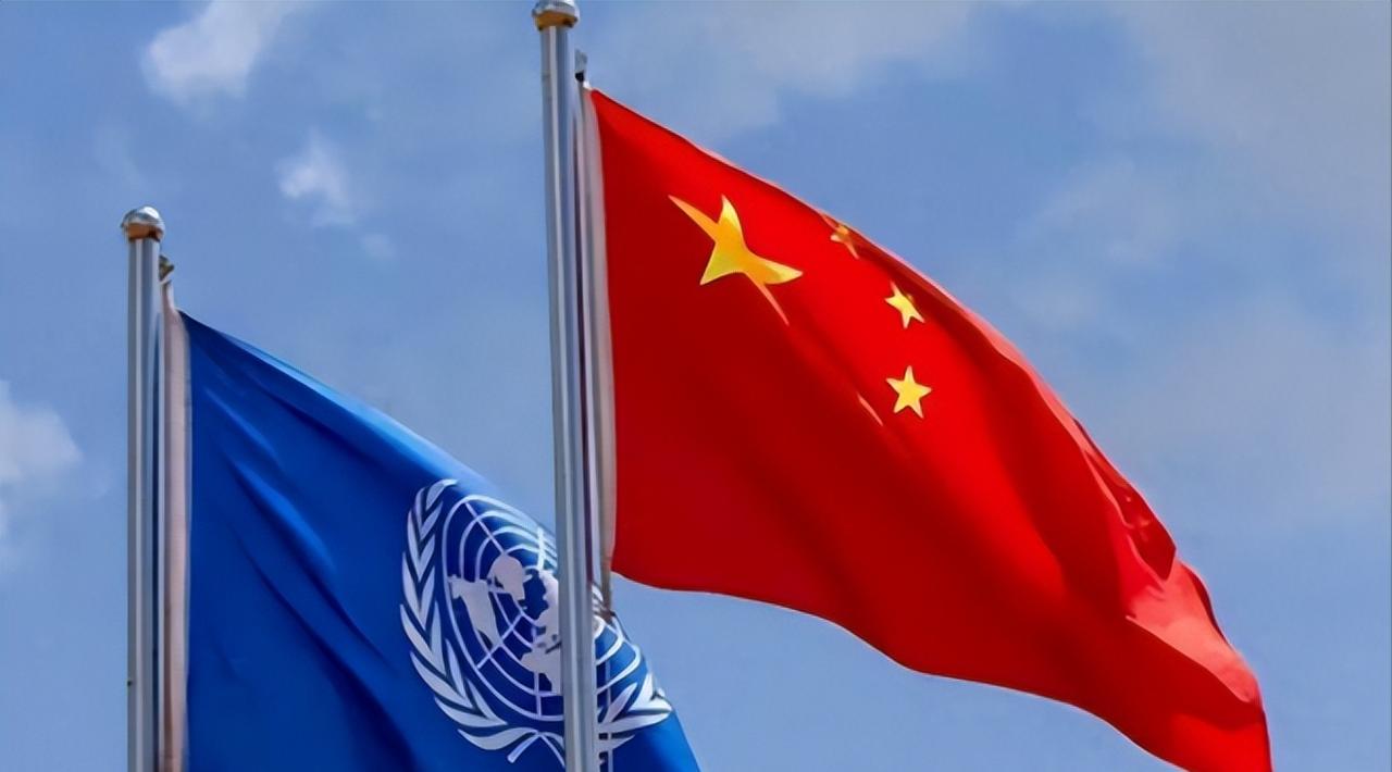 重新划分中国地位！联合国宣布：中国联合国会费比例跃升全球第二，美俄举手赞成，日本