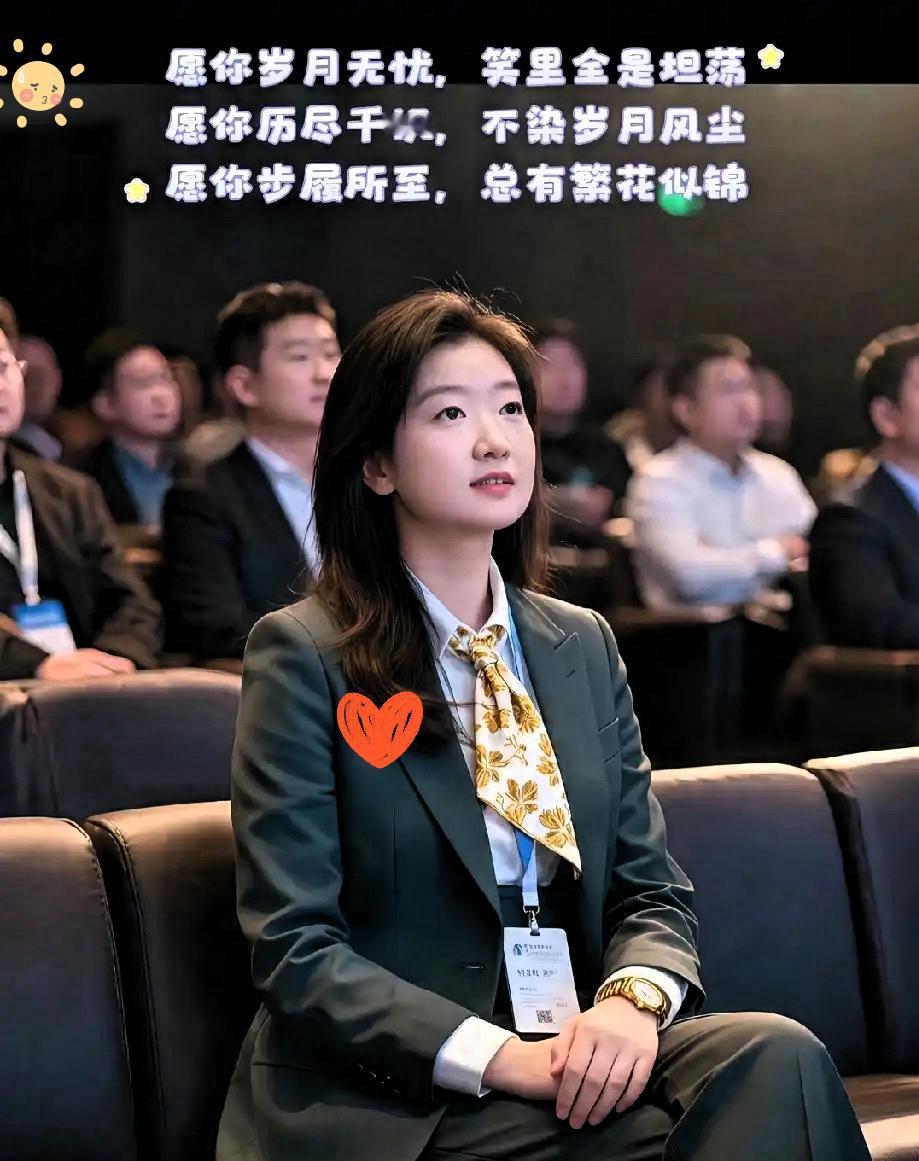 孙颖莎这气质，就算脑补退役后的样子都觉得绝了！赛场上是挥拍如风的“小魔王”，