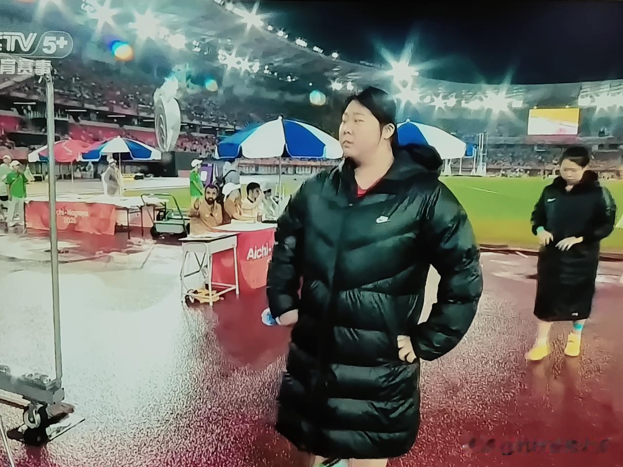 越是家庭条件不好的孩子，越要干这件事！昨天严子怡一投收获金牌，陈圆将，夺得一