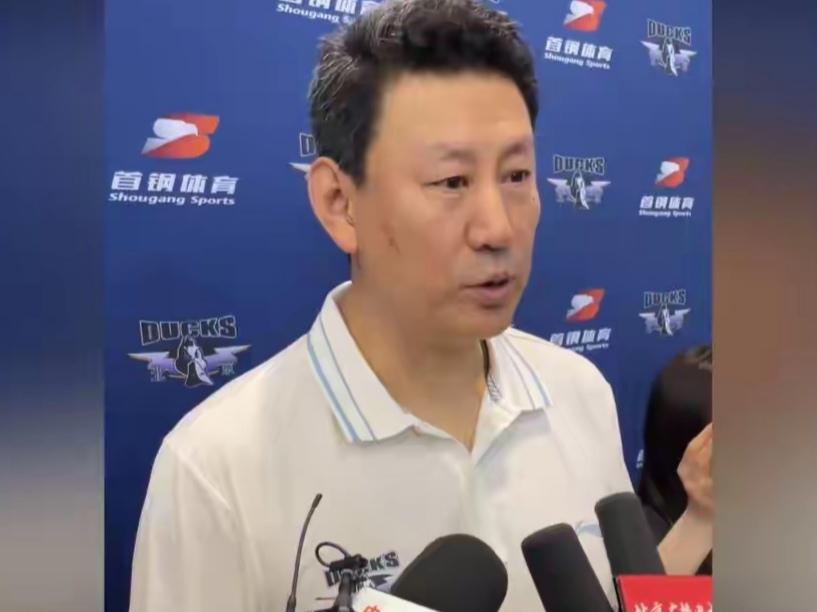 李楠引援思路务实保守，首钢优先锁定联赛熟脸外援休赛期北京首钢在外援招募环节