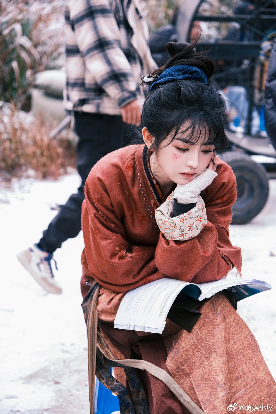 谁还没试过逐玉同款造型变装逐玉谁还没体验逐玉同款变装我真的会伤心😭！将军组合