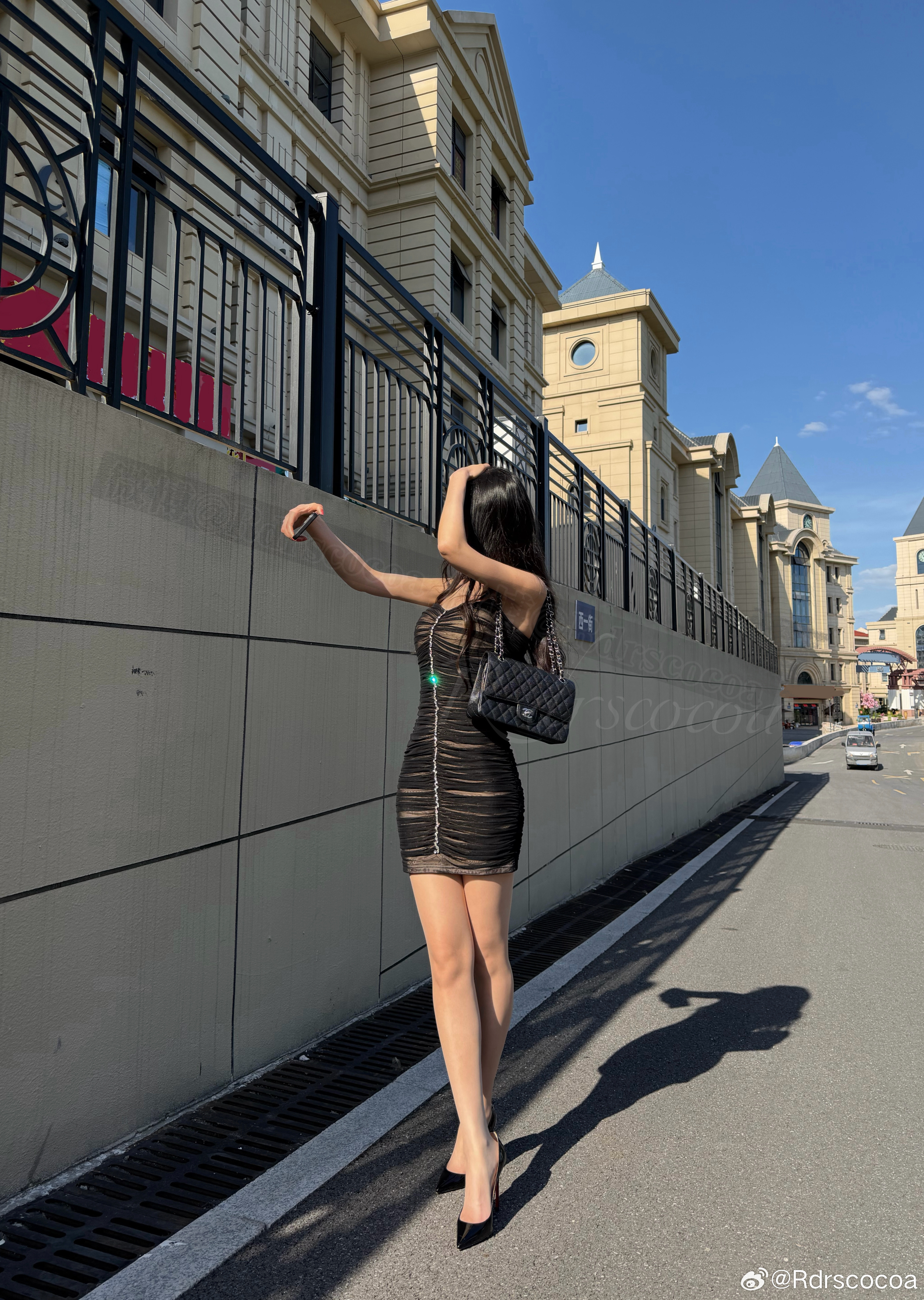 夏日靓丽感，今天的身材和裙子绝配！今天穿什么ootd